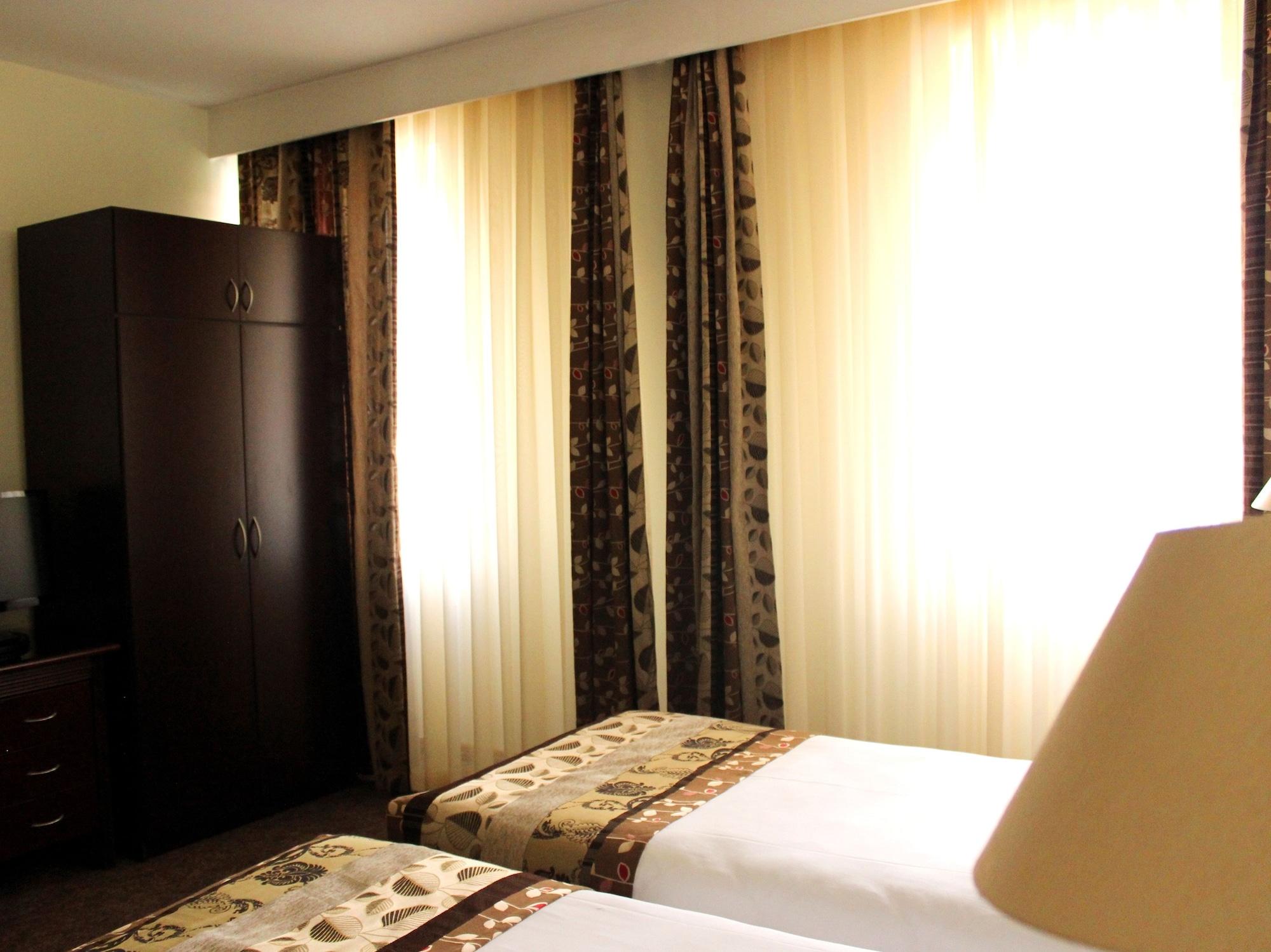 Europe Hotel Yerevan Ngoại thất bức ảnh